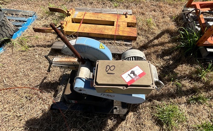 Metal Saw and Drum Handler Twines