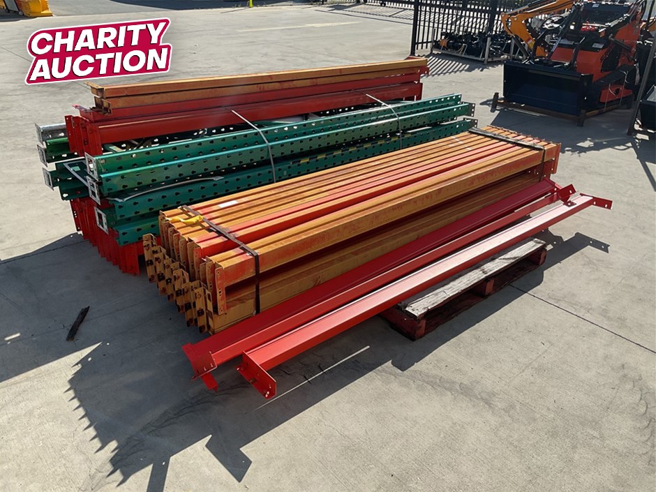 <p>Pallet Racking</p>