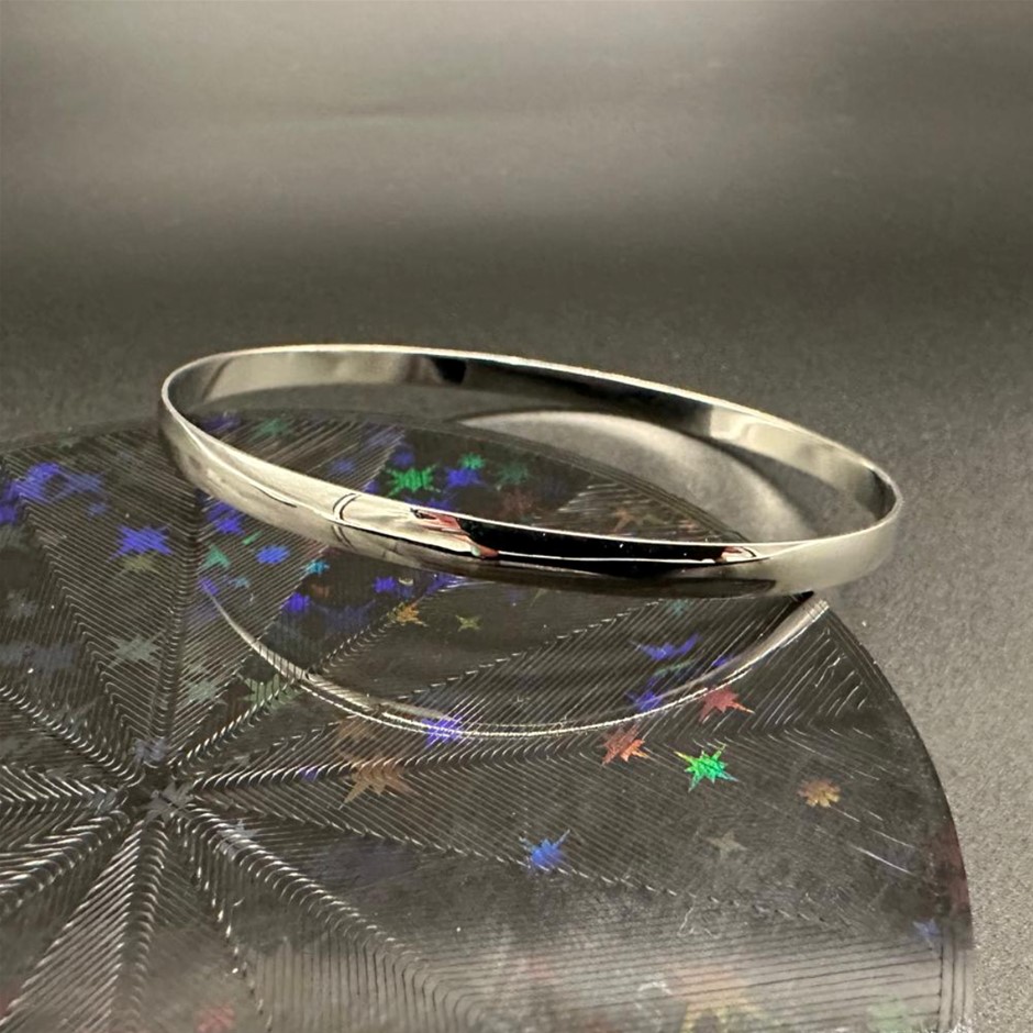 Designer Plain Bangle in Silver