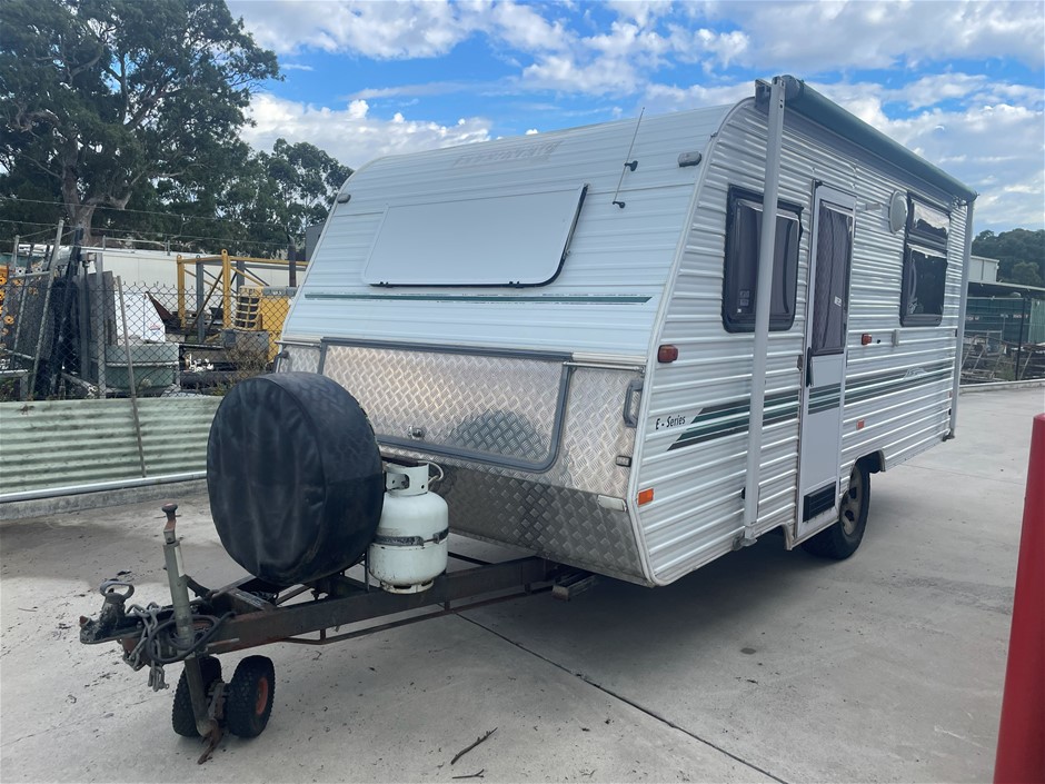 2001 Evernew Caravan