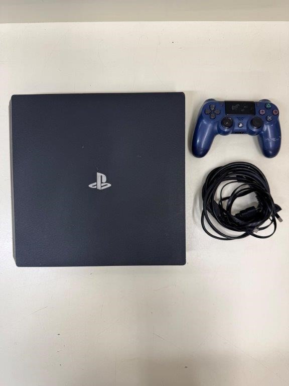 SONY PlayStation 4 and Controller