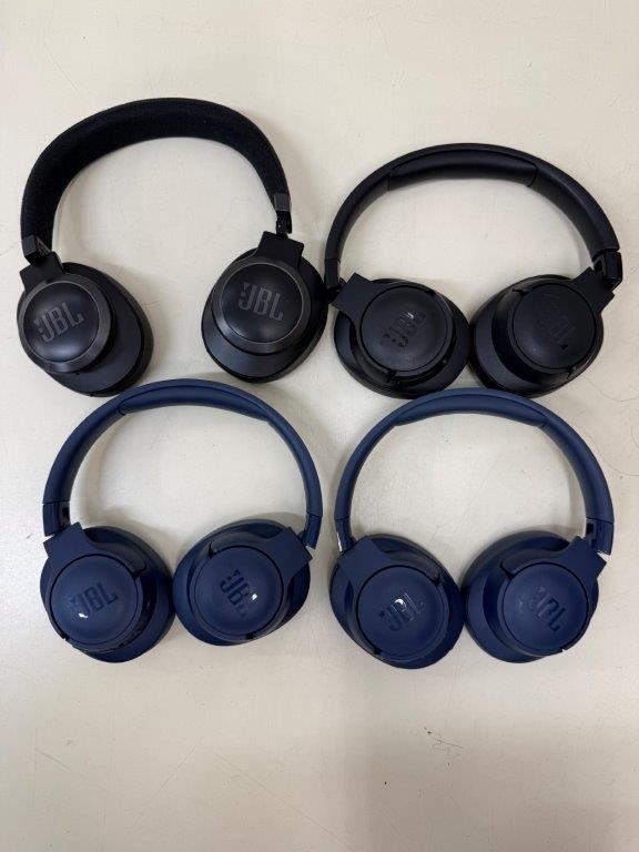 4 x JBL Wireless Headphones