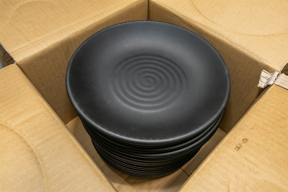 JB 17x Dinner Plates