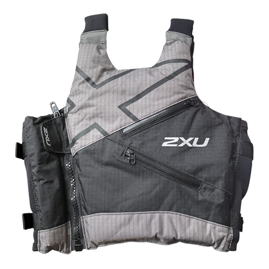 2XU ISO Buoyancy Vest, Size: Junior, Black/Silver, UY1100g.  Buyers Note -