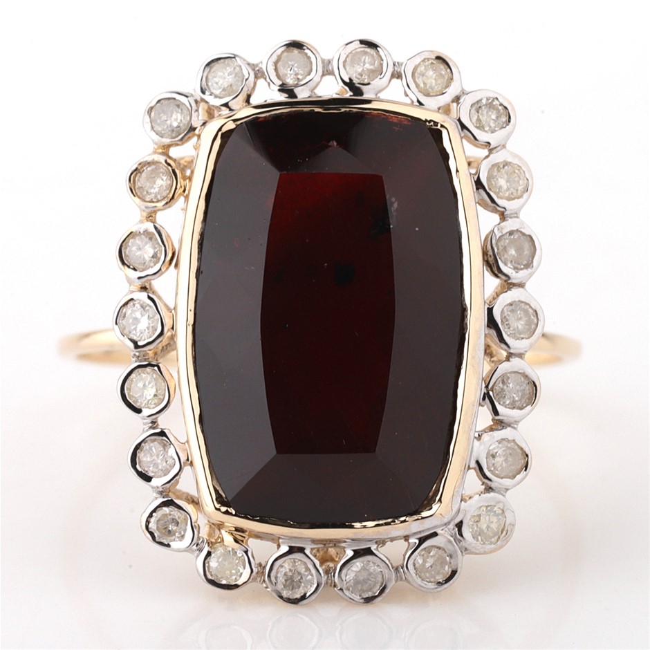 Yellow Gold Natural Garnet & Diamond Ring with Valuation