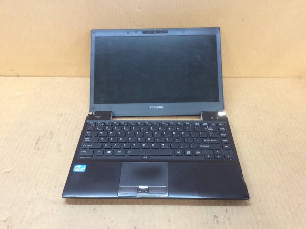 TOSHIBA PORTEGE R930 Laptop i5 3340M 4GBRAM/250GB Black