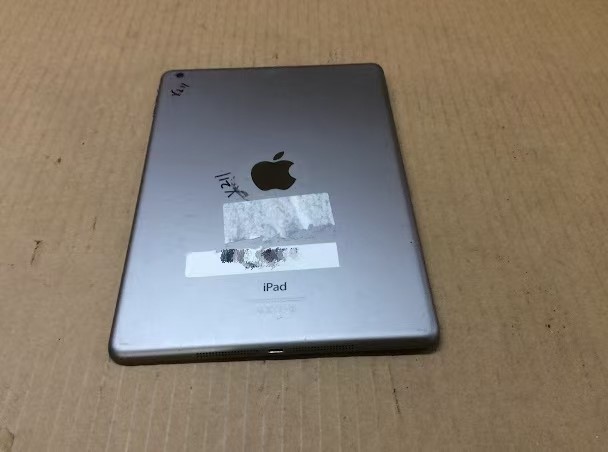 APPLE IPAD AIR1 (A1474) Tablet 32GB