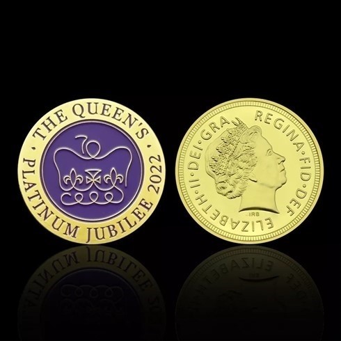 2022 Queen Platinum Jubilee Gold plated Medallion