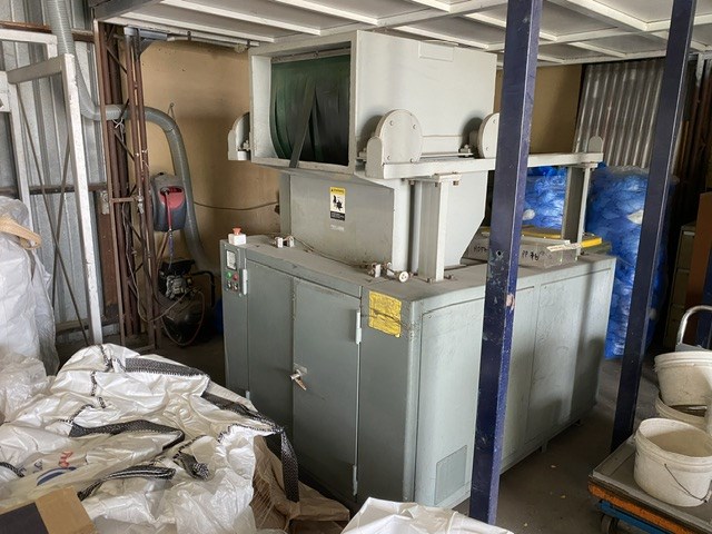 Plastic Granulator with Feeding Unit