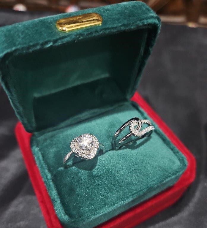 'Jewelzmerchants Luxury Moissanite Rings Auction Event