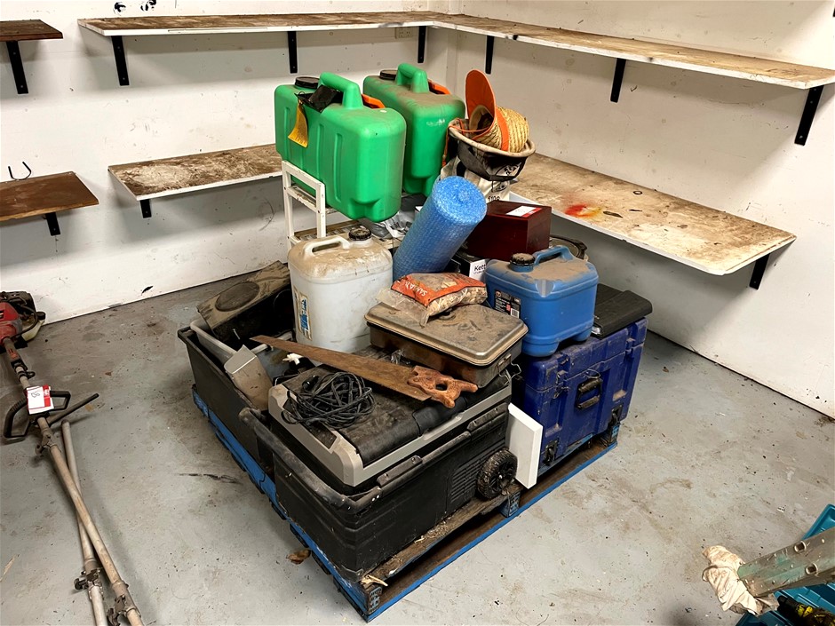 <p>Fridge, Cargo Box & Water Storage </p>