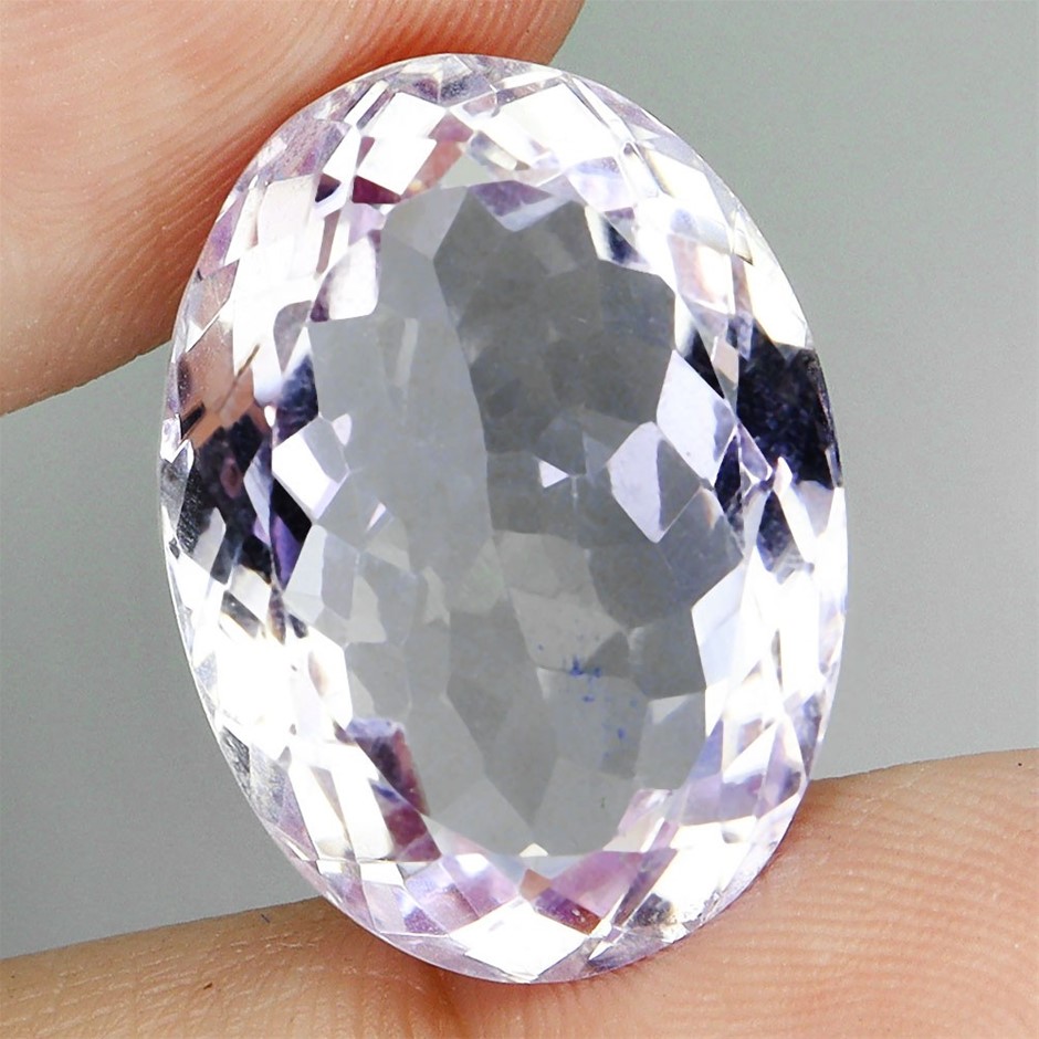 25.83ct Oval Facet Cut Bi-Colour Ametrine Gemstone - 1Pc
