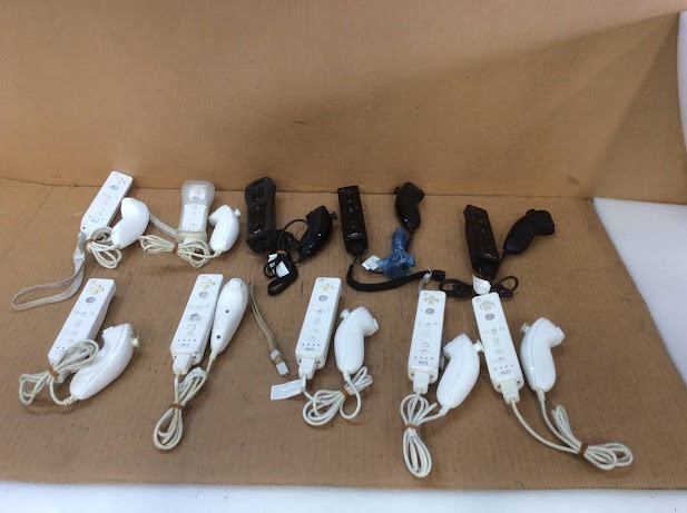Nintendo Wii Remote Controller and Nunchuck Attachments (Lot of 10)