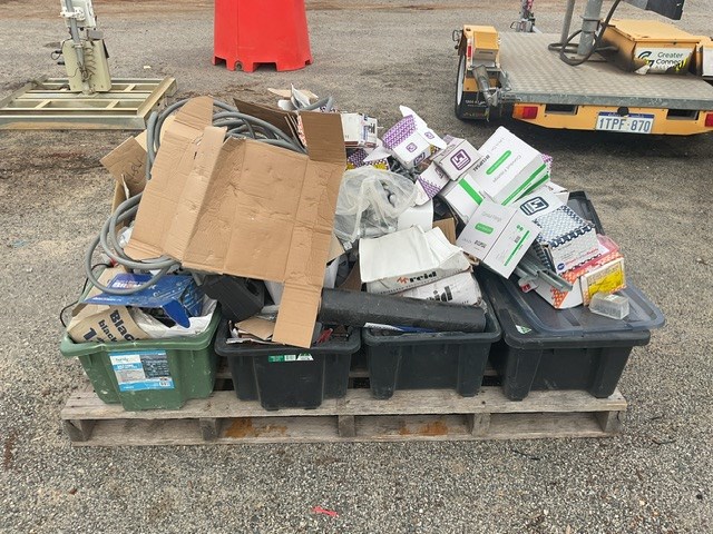 <p>Pallet Of Assorted Hardware </p>