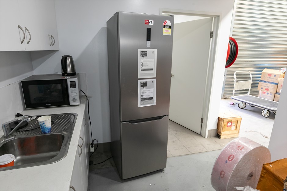 Kogan KAM523BMSFA Refrigerator/Freezer And Kitchen Items