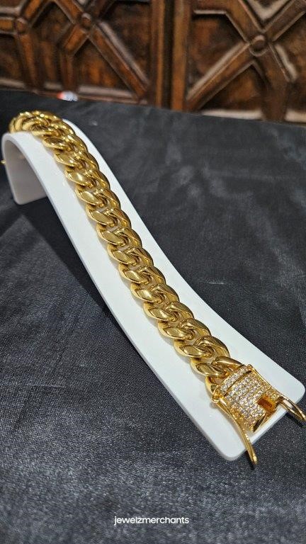 Bracelet 18KGold Plated/Italy Stamped 16mm-21cm