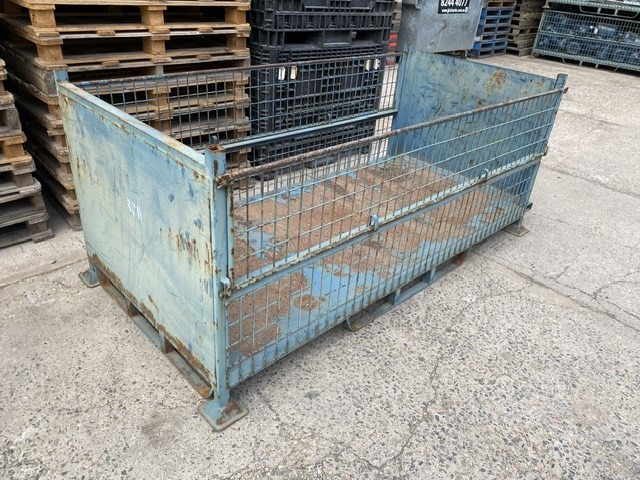 Stackable Stillages x 5