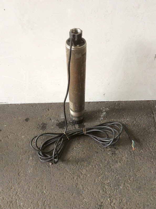 Onga Dominator 4" 75/56 M-W Submersible Pump