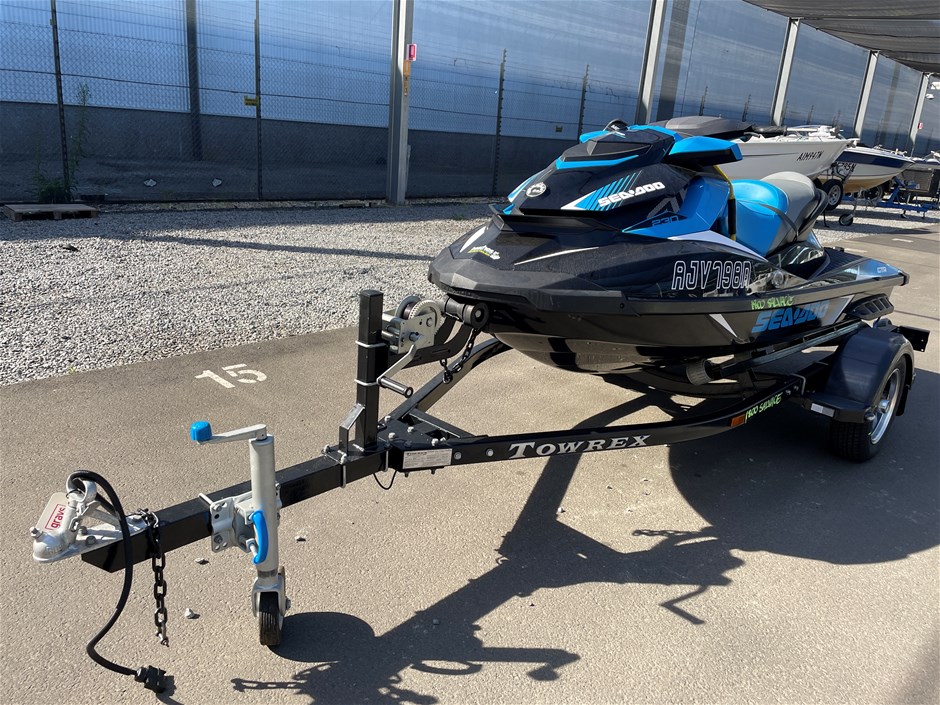 2018 Seadoo/BRP GTR 230 Sit Down Jetski