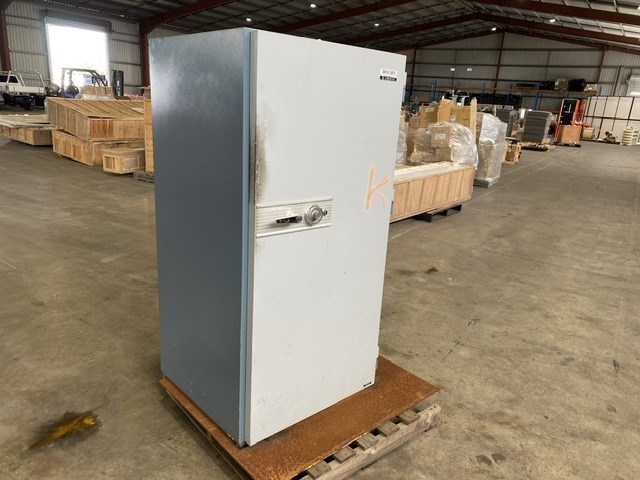 <p>Kumahira Large Data Safe</p>