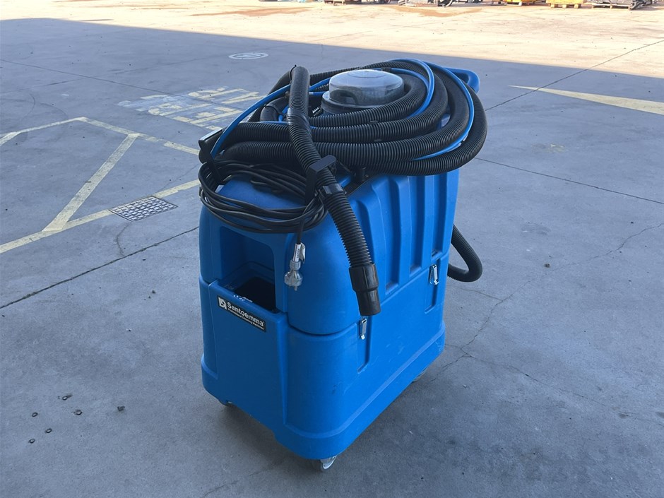 <p>Santoemma Injection Extraction Machine</p>