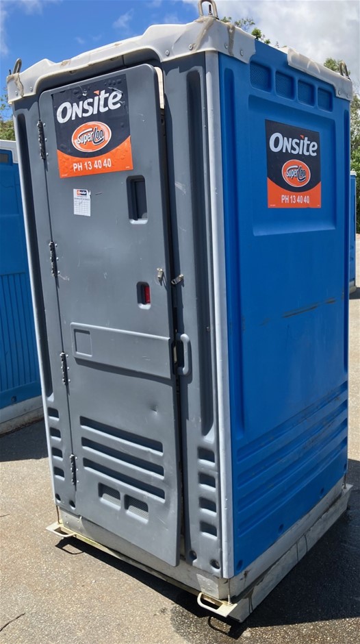 Portable Toilet - Fresh Water Flush - Burleigh Heads