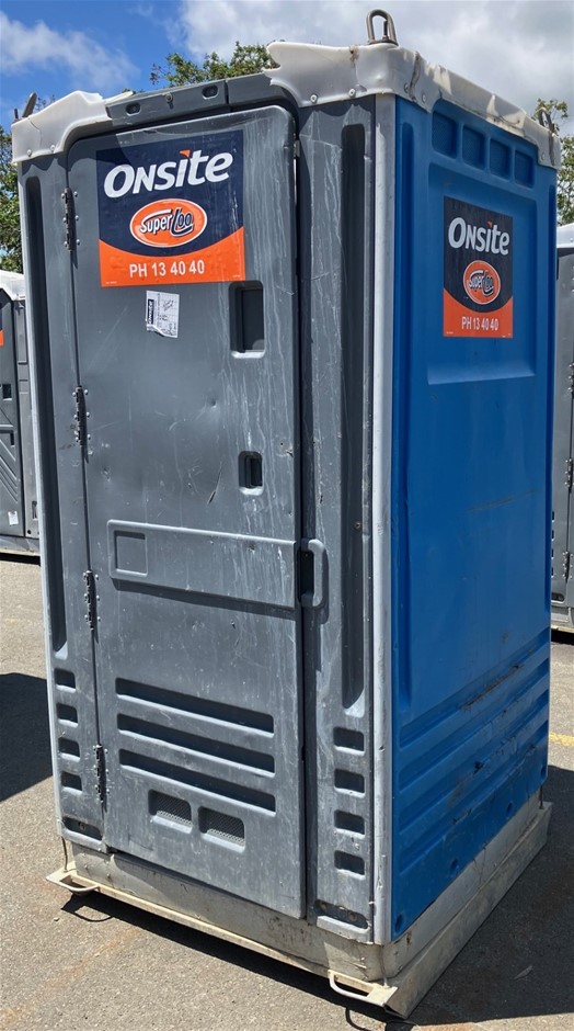 Portable Toilet - Fresh Water Flush - Burleigh Heads