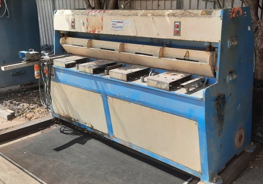 Large Unreserved Site Clearance Sale