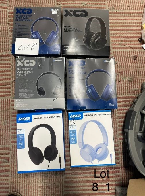 END OF LEASE AUCTION: mixed lot of headphones