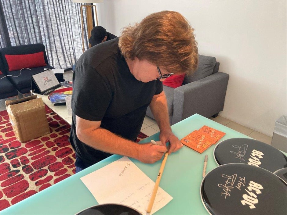 ACDC SIGNED DRUMSTICK