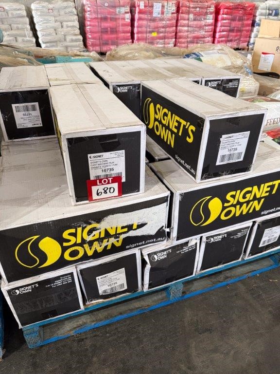 Approx. 27 x SIGNETS OWN Cast Machine Film