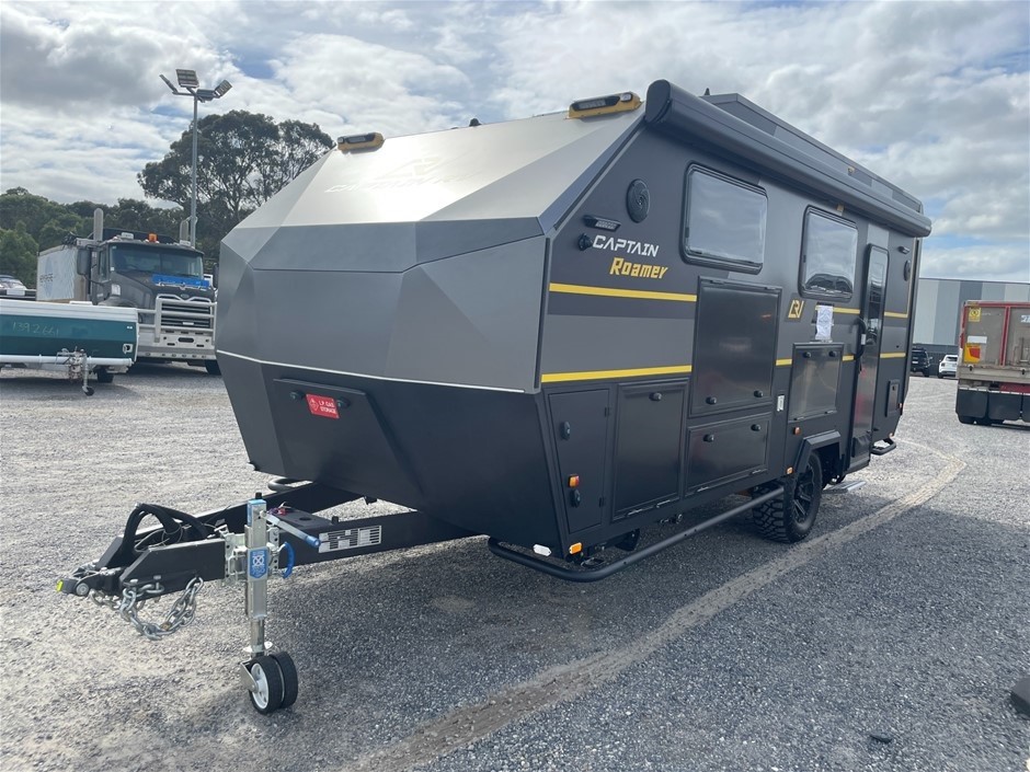 2025 Captain Roamer Caravan