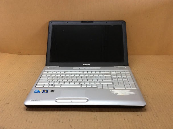 TOSHIBA Satellite Pro L500 Laptop i3-M330 4GBRAM/NO HDD