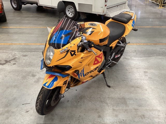 <p>2006 Hyosung GT Motorcycle</p>