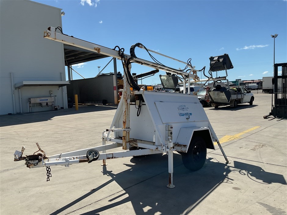 No Reserve Light Tower Trailer