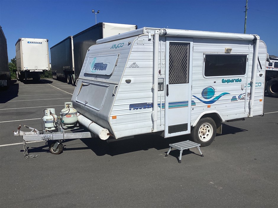 2004 Jayco Freedom Expanda Caravan