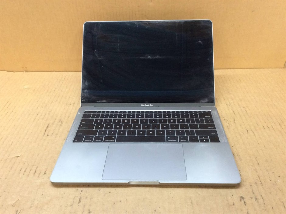 APPLE MacBook Pro (A 1708) (EMC 3164) Laptop i5-7360U 8GBRAM 128GB