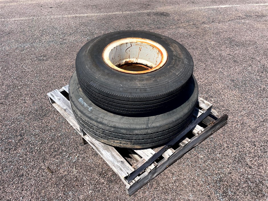 <p>Truck Rims & Tyres</p>
