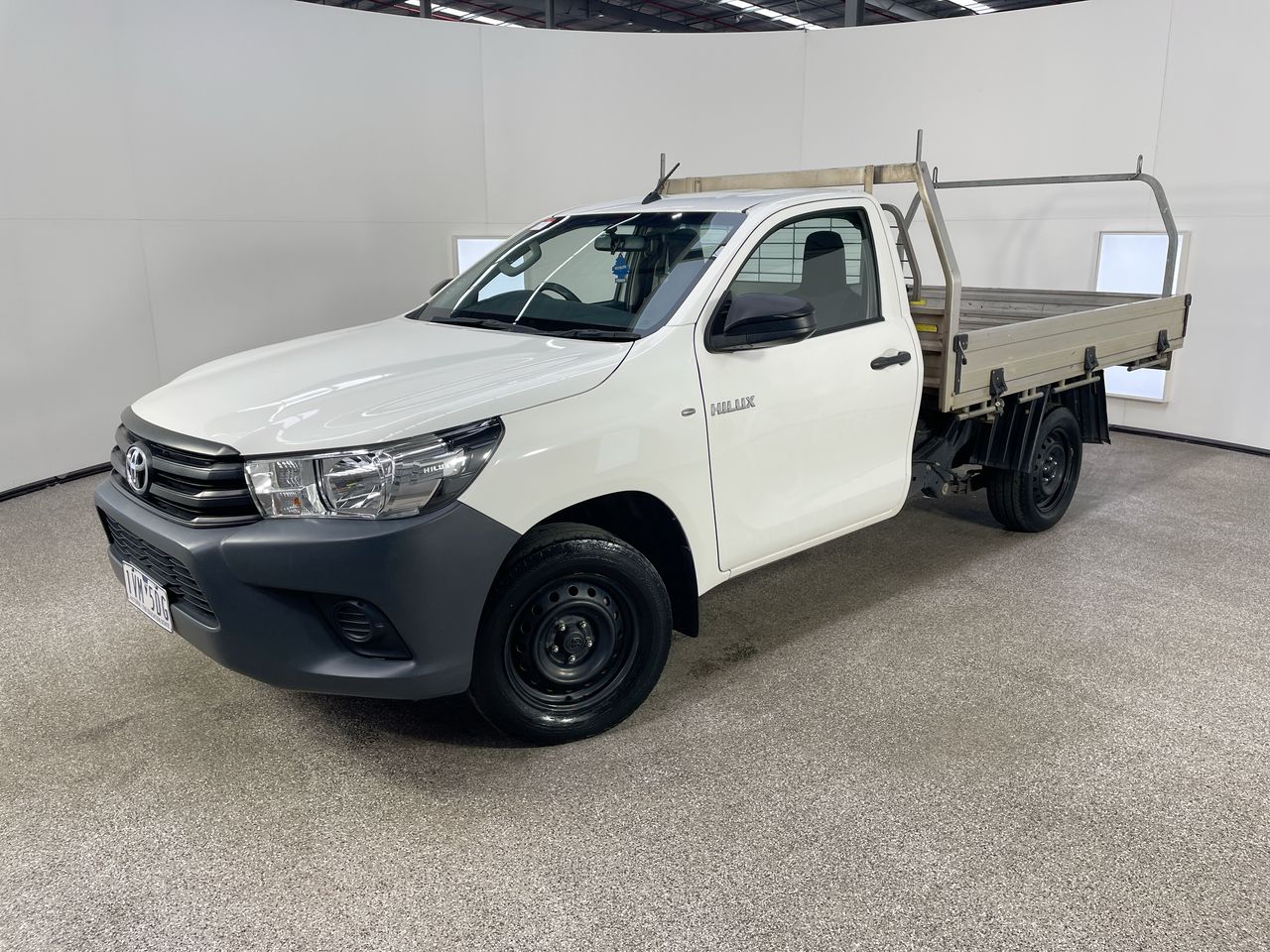 2016 Toyota Hilux 4X2 WORKMATE TGN121R Automatic Cab Chassis