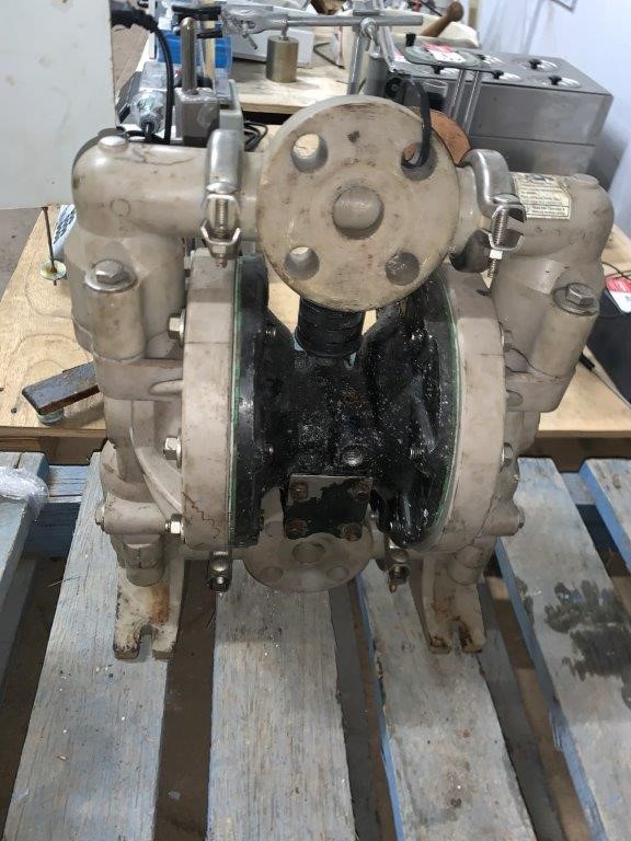 Air-operated double diaphragm (AODD) pump