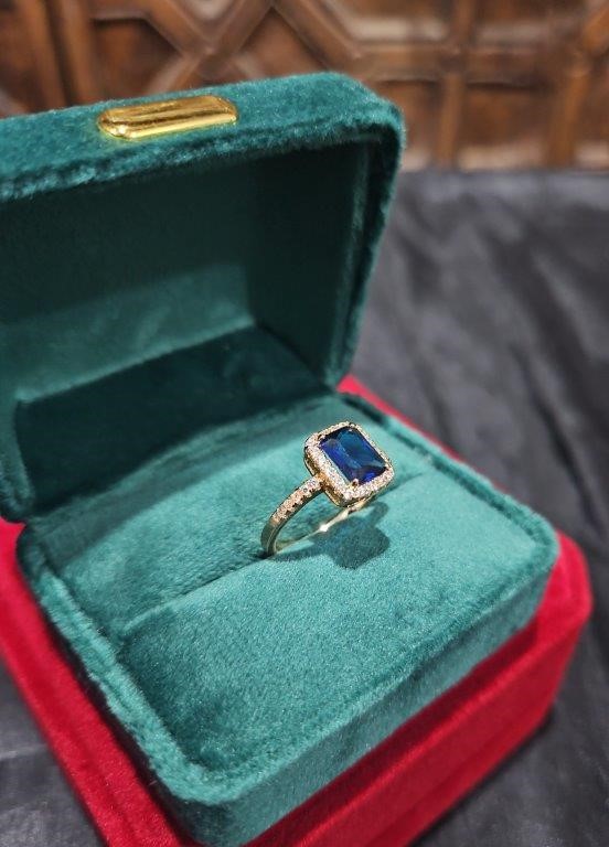 18K/Italy 2.5ct Blue Emerald Cut Yellow Gold Filled Ring(stamped)-8US