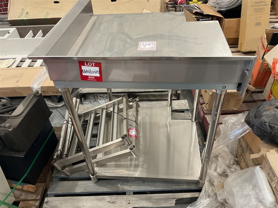 <p>Stainless Steel Workbench & Storage Rack</p>