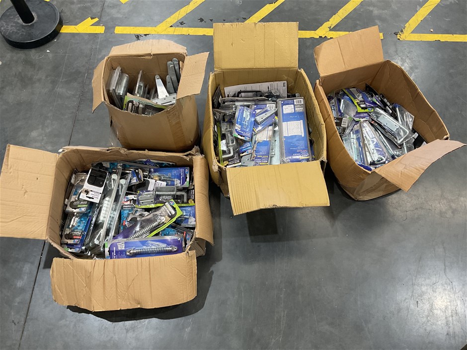 <p>Assorted Hardware Items x 4 Ctns</p>