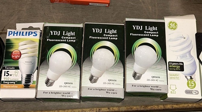 5x Assorted Light Bulbs