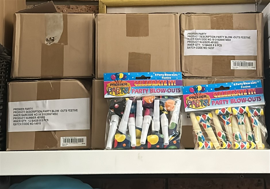 6x Boxes of Birthday Party Blow-outs