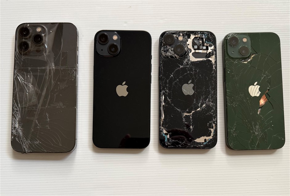 Apple iPhone13 Pro Max 128Gb/ iPhone13 128Gb & 256Gb For Parts (Lot of 4)
