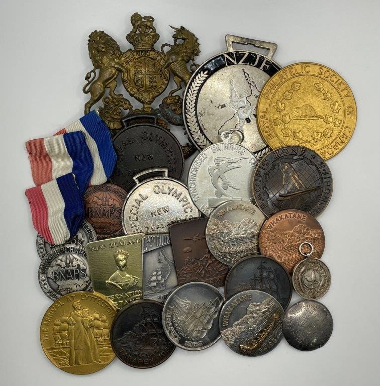 1901 NZ Regular Forces Artillery, helmet plate (QVC) in brass