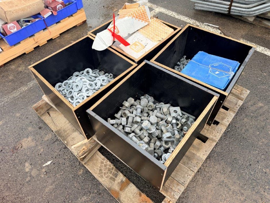 Pallet Of Assorted Components