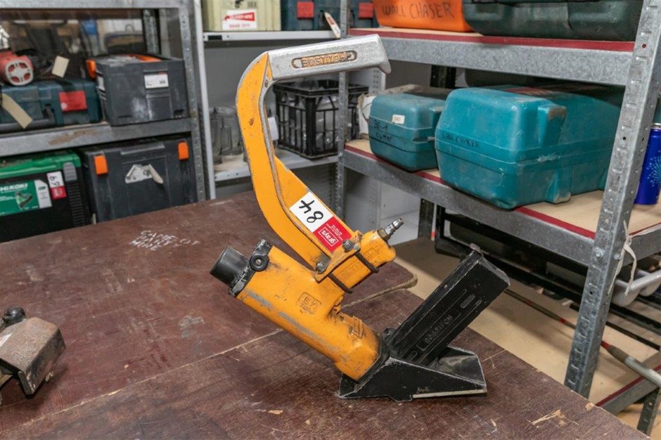 Bostitch M3 Pneumatic Floor Stapler