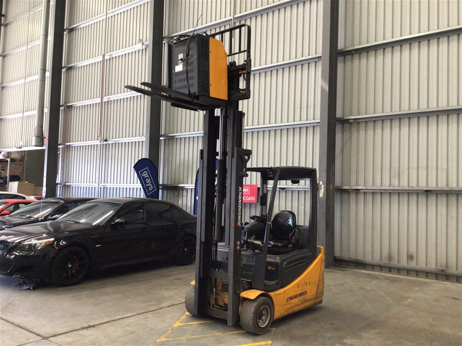 Jungheinrich EFG216 3 Wheel Counterbalance Forklift